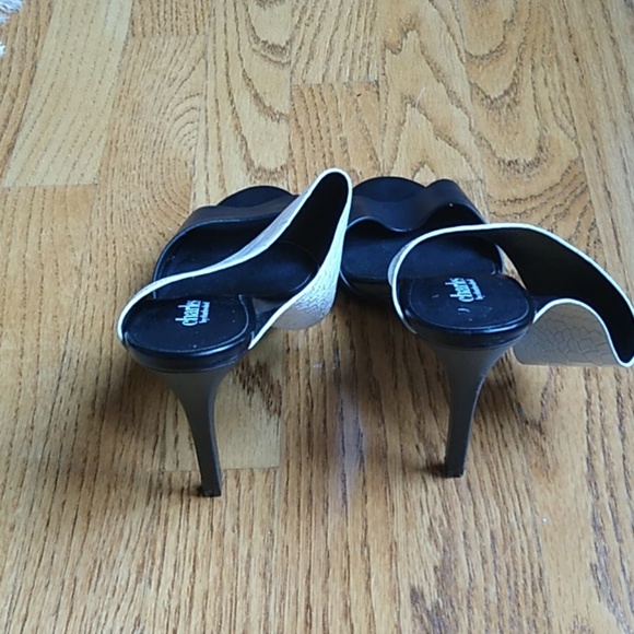 Charles by Charles David Sandals - Picture 3 of 6